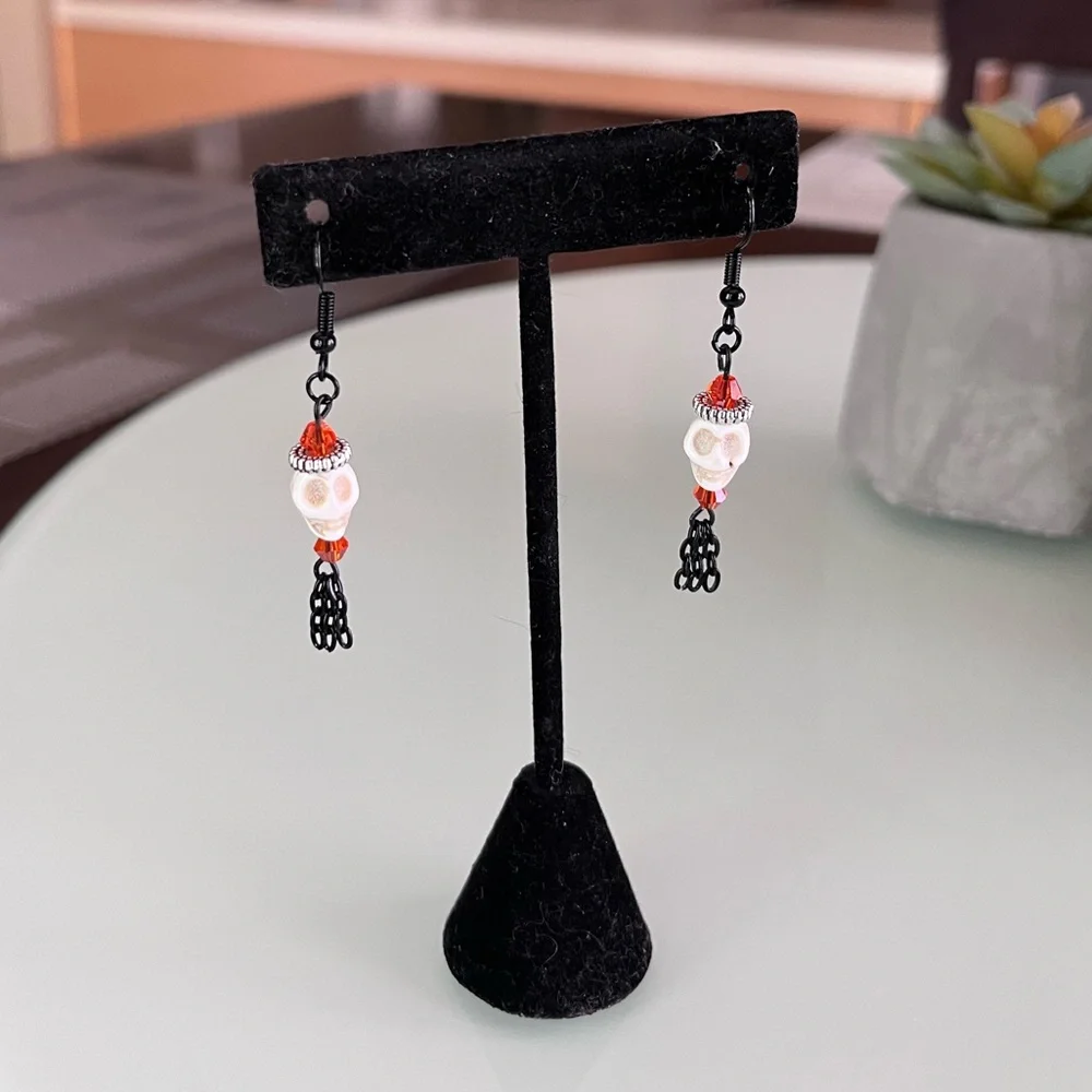 🧡💀Handmade Skull Earrings 💀🧡 - Picture 2 of 10